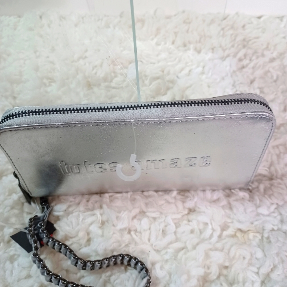 Mossimo Wristlet Wallet, Color: Silver - Picture 13 of 13
